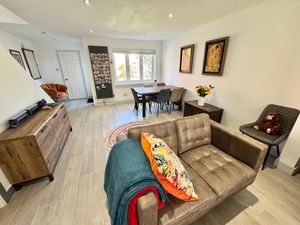 Photo 9- click for photo gallery